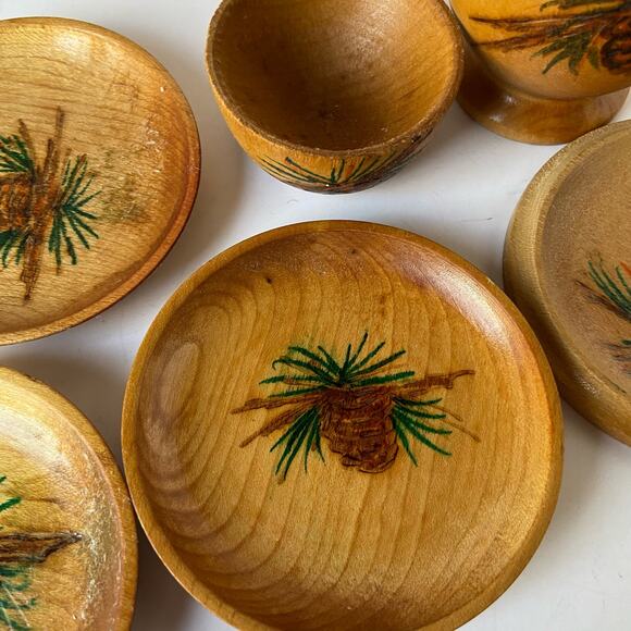 Vintage Wooden Pine Cone Pinecone Carved Serving 7 Pieces Vermont - Picture 4 of 10